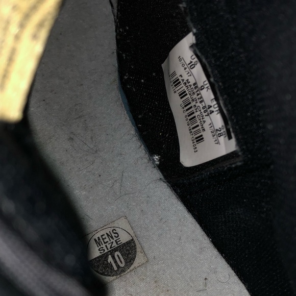 Jordan Retro “Gold Toes” 1s - Picture 5 of 5